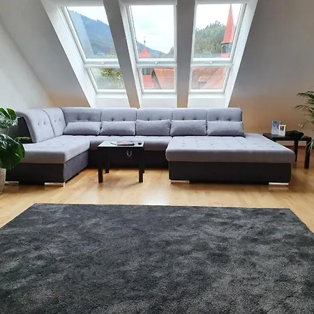 Lejlighed Dachgeschoss-apartment In - 140m² *