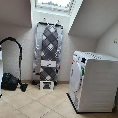 Dachgeschoss-apartment In - 140m² Daire *