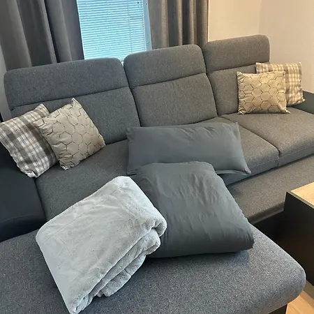 Dachgeschoss-apartment In - 140m² شقة *