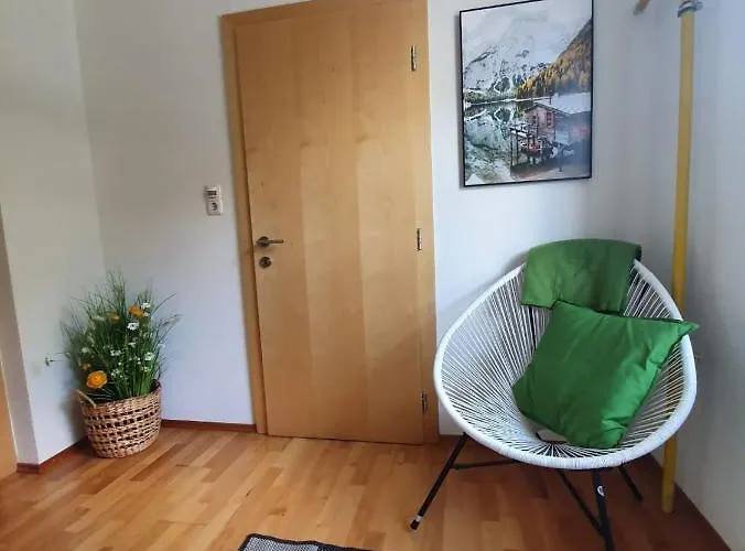 Dachgeschoss-apartment In - 140m²