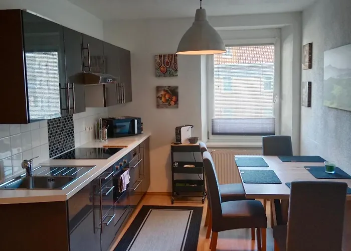 Dachgeschoss-apartment In - 140m² *