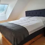 Dachgeschoss-apartment In - 140m² *