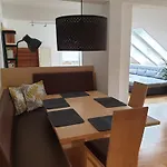 Διαμέρισμα Dachgeschoss-apartment In - 140m² *
