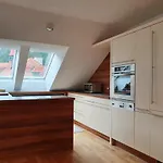 Dachgeschoss-apartment In - 140m² Διαμέρισμα Landeck