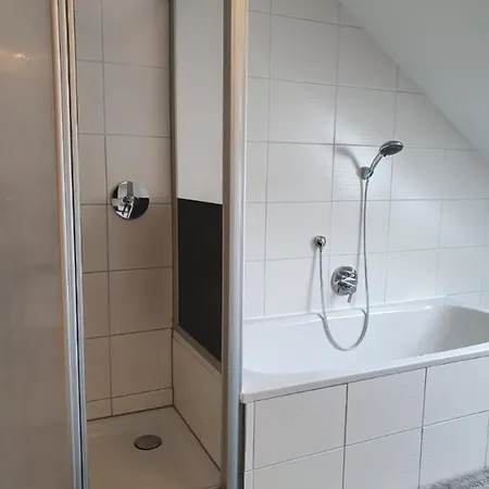 Dachgeschoss-apartment In - 140m² * لاندك